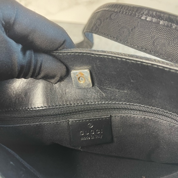 Gucci Crossbody Bag - Picture 13 of 16